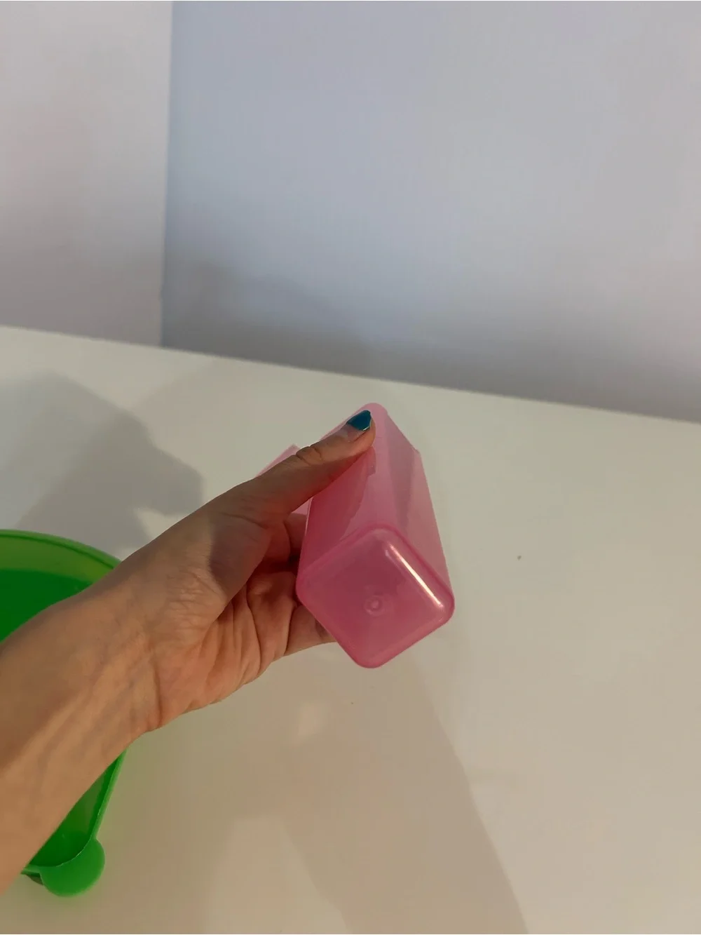 Green Sandwich Container with Pink Utensil Tube - Durable Food Storage